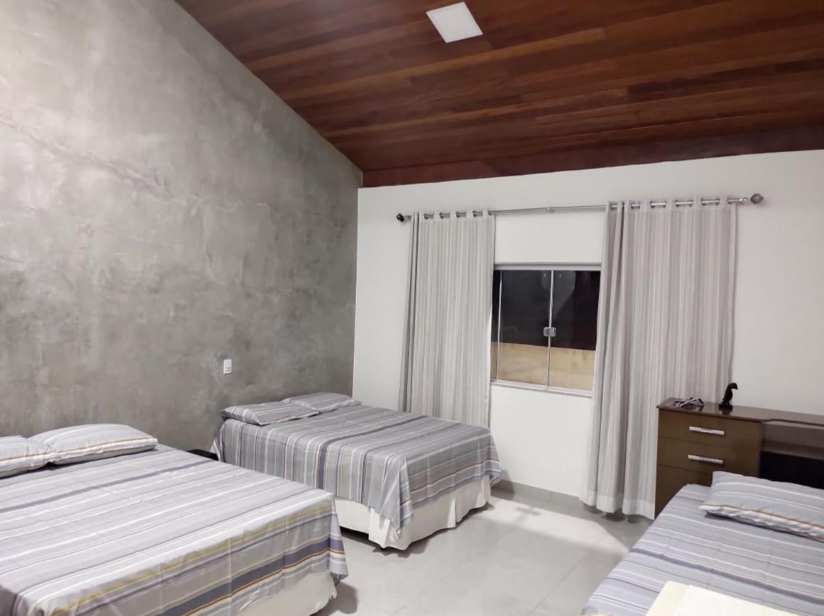 Banheira, Lareira E Cachoeira