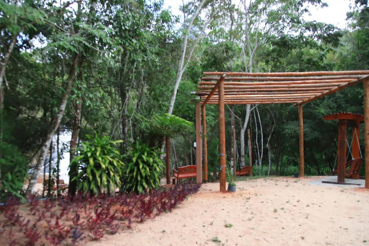 Banheira, Lareira E Cachoeira